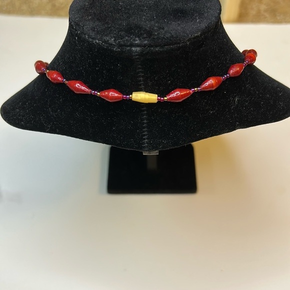 Elegant Red Beaded Necklace - Picture 2 of 6